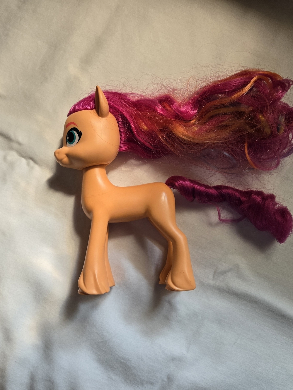 Hasbro My Little Pony Horse A New Generation Sunny Starscout Rainbow 2021